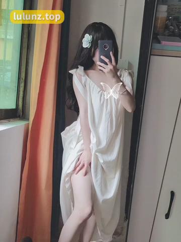 佐佐酱的微密圈颜艺翻白与吐舌头的全新演绎,佐佐酱的最新作品合集