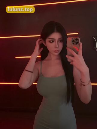 艾拉·Isla的牛仔造型在微密圈中掀起热潮