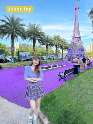 草莓粥粥微密圈写真合集大揭秘，B站百万粉丝UP主的独家作品