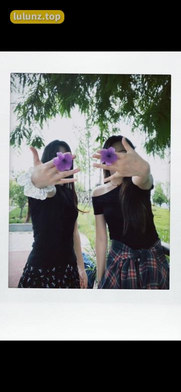 佐佐酱的直播互动吐舌头与翻白眼的啊嘿颜视频揭秘，佐佐酱的独特风格