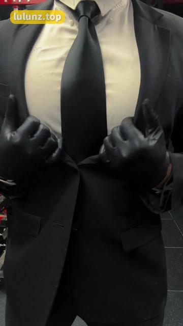 一只佐佐酱点击就看女主播摆烂~揭秘佐佐酱的搞笑瞬间