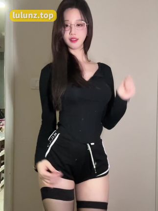 轩子巨2兔3000元定制视频，独家内容高价背后的秘密