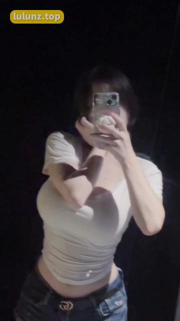 一只佐佐酱点击就看女主播摆烂~揭秘佐佐酱的搞笑瞬间