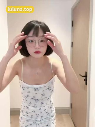 王胜利的早期抖音作品，从卖袜子铺路到网红达人