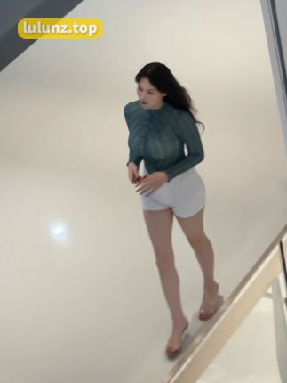 可可西yyy婚纱写真独家曝光,微密圈女神的婚礼造型解密