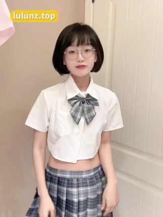 胜利的小生活JK装尽显少女本色，青春年华之作令人眼前一亮