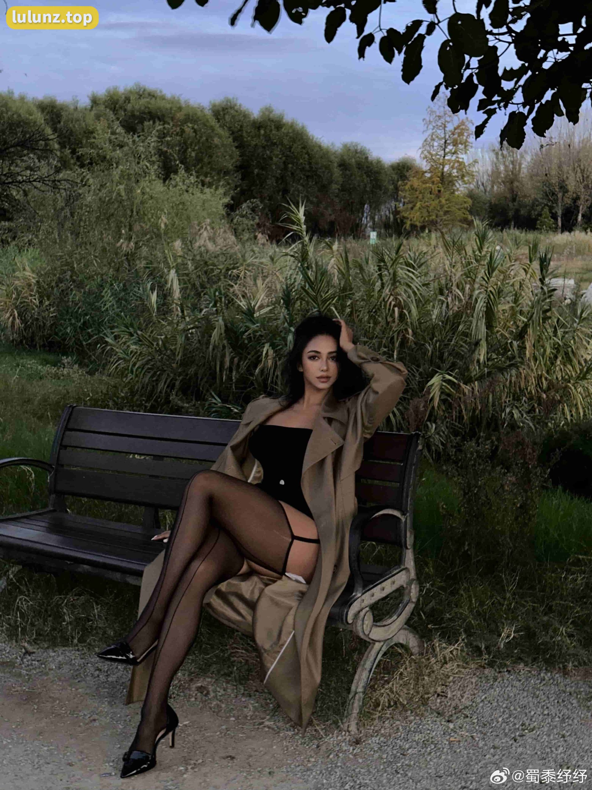 颜值与身材并存的微密圈女神蜀黍纾纾,内外兼修,让人无法抗拒