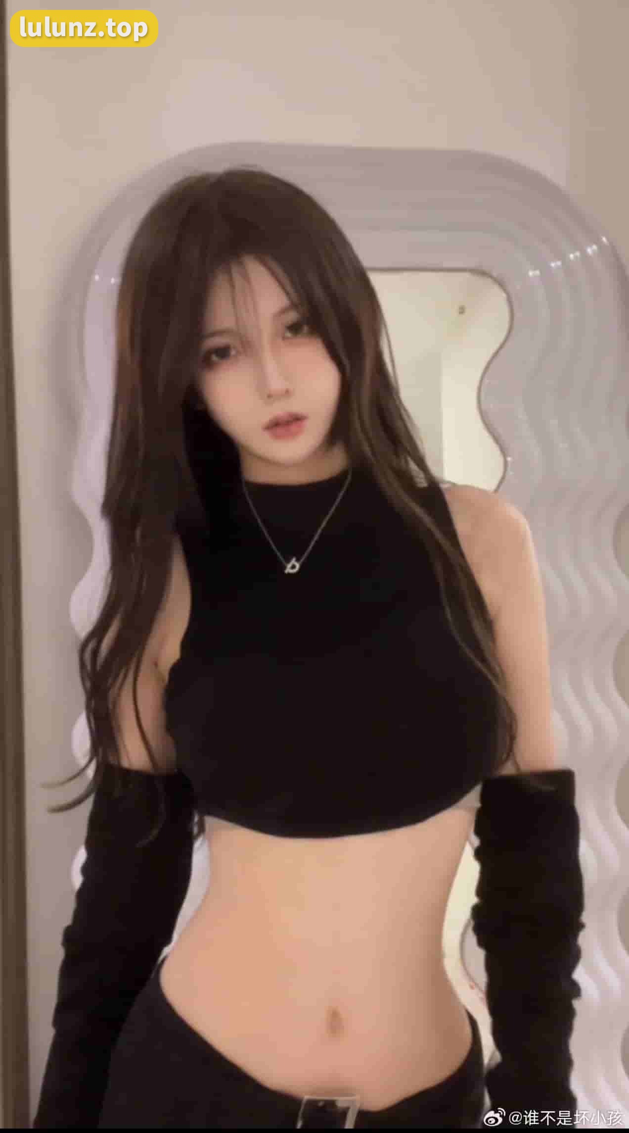 颜值博主刘辉微密圈作品资源惊艳无数粉丝，引领时尚潮流