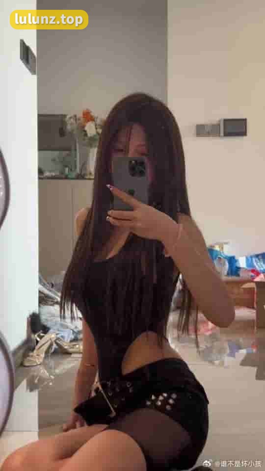 颜值博主刘辉微密圈作品资源惊艳无数粉丝，引领时尚潮流