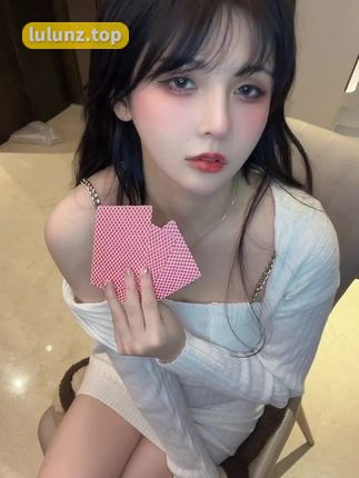 铁岭县刘辉商店微密圈的穿搭秘籍，商务与休闲并存