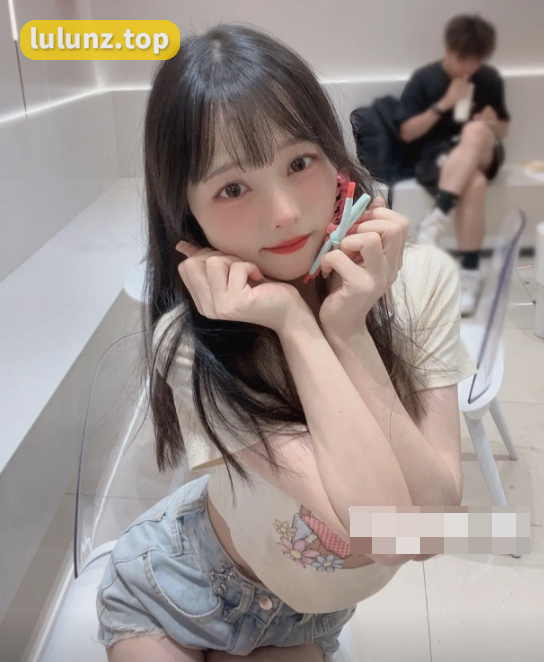 酒了崽崽微密圈带你探索个性化定制穿搭