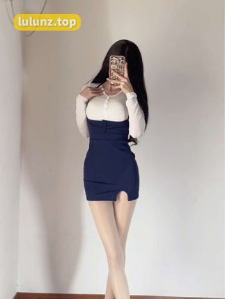 猫猫呀ss微密圈作品内容新动态，清新梦幻般的粉色长裙引发热议