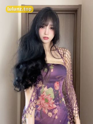 唐十七微密圈作品展现天空与云朵的宁静与纯净