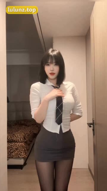 抖音琳铛维密图发布历史解析，详述她在维密圈中的图集发布历史