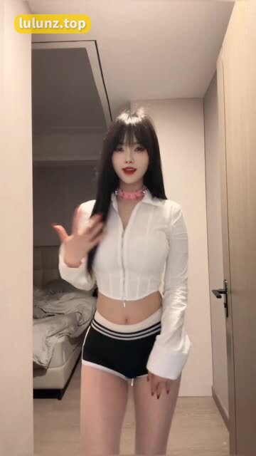 抖音琳铛维密图发布历史解析，详述她在维密圈中的图集发布历史