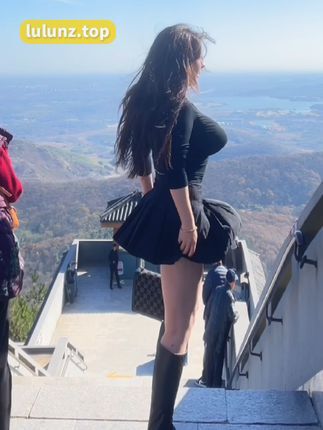 猪小七红色衣服跳舞视频欣赏，欣赏她穿红色衣服跳舞的视频