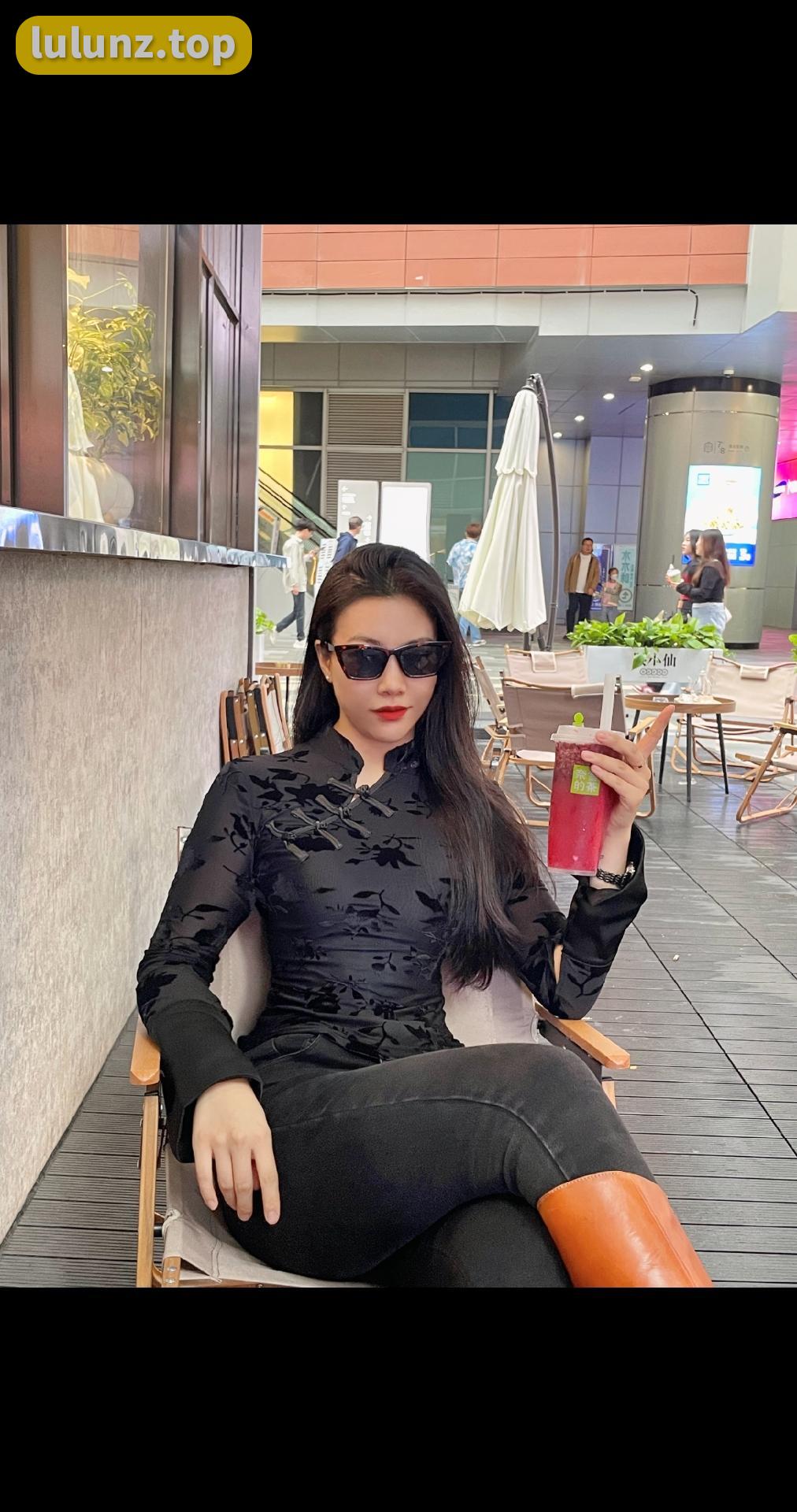 俏妞微蜜圈里的照片获取攻略，获取她微蜜圈中照片的途径