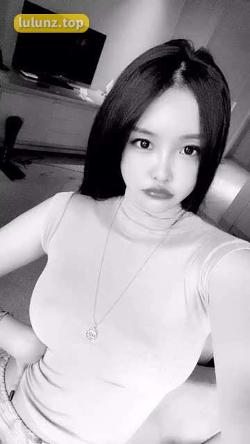 张鑫Amy的微博管理与运营，她如何维护自己的社交媒体形象？