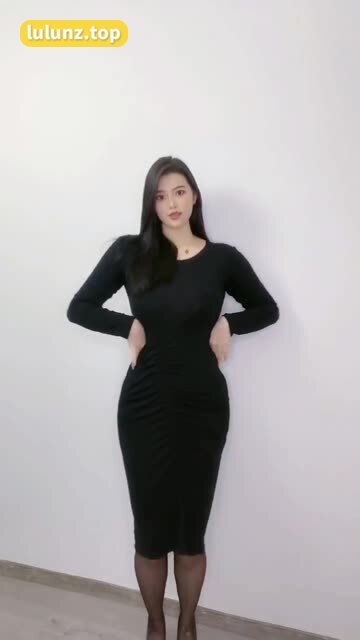 机智可爱肤白貌美的大兔兔的粉丝互动，她如何与粉丝互动？