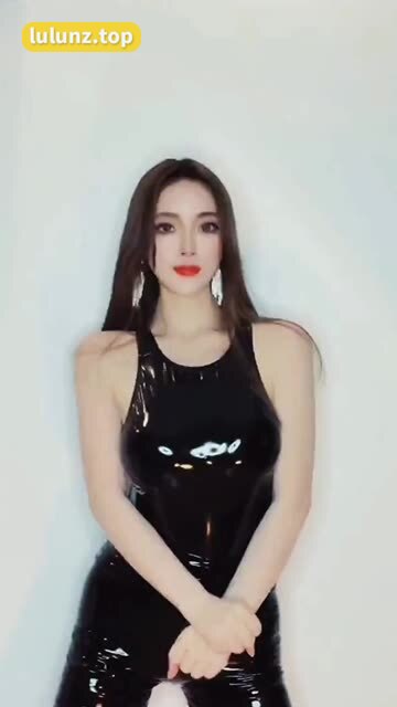 机智可爱肤白貌美的大兔兔的成名经历，探寻她的崛起之路