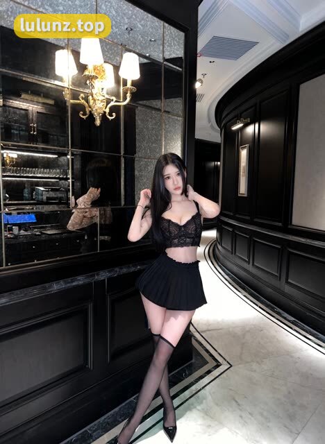 奶白鹿神最受欢迎的视频集锦，一览她的高人气作品