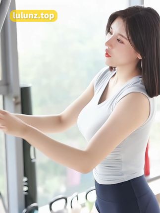 刘太阳比基妮照片分享，欣赏他的比基尼造型