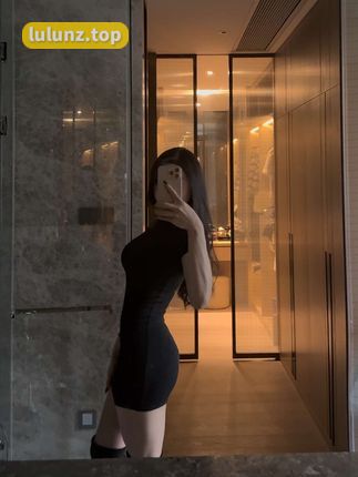 金希儿维密圈套图，揭秘她的性感魅力