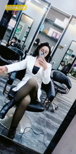 陈大小姐作品怎么下架了？网友们的猜测和解读