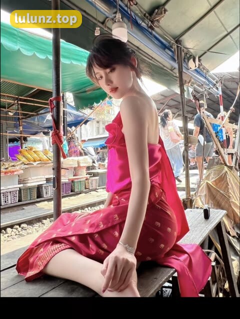 抖音网红就是阿朱啊海底捞作品，品味阿朱的美食系列