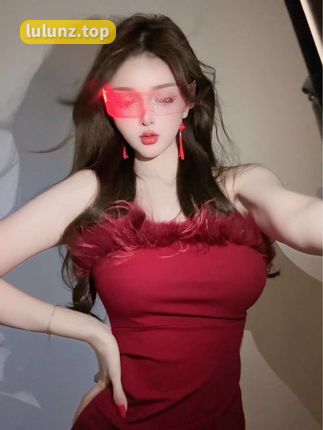 希希Gina在社交媒体上的活跃度如何？分析希希Gina的社交表现