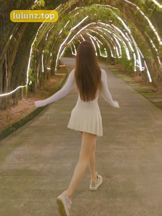 希希Gina的抖音头像是怎样的？观察希希Gina在抖音上的形象