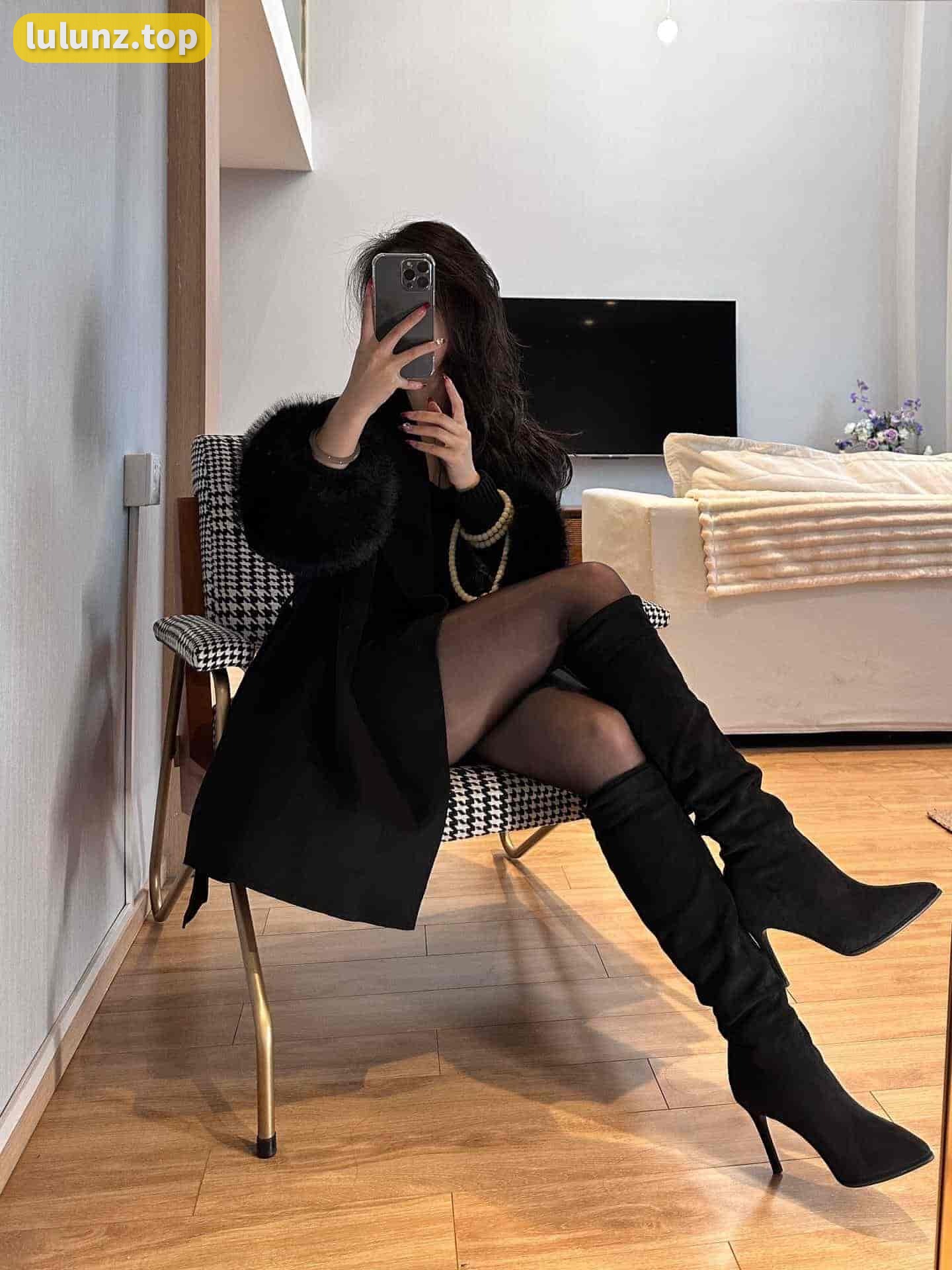 软妹小九九绅士图片欣赏，妖娆动人