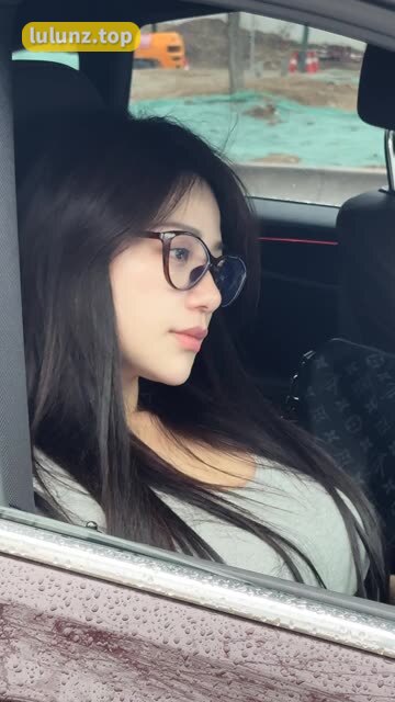 雪怡妹纸的微博昵称是什么？账号解析