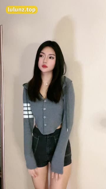 亚亚亚辰微密圈内经典视频回放,精彩不容错过