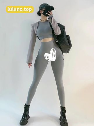 俏妞qiaoniuTT微密圈付费图集，奢华享受