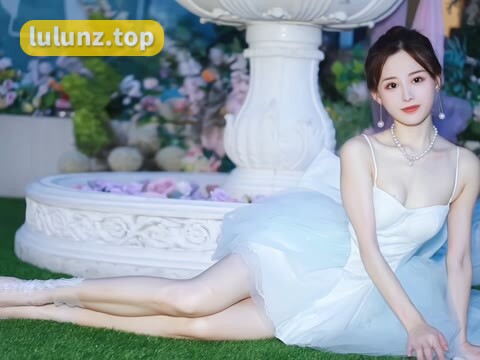 反差女网红“小萌子”定制私密视频流出（小萌子身材超好！）