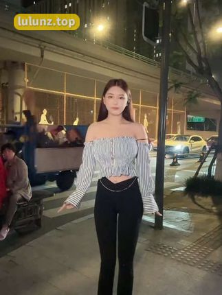 奶雯圈子图片集，秋日谷韵与古村美食的完美邂逅