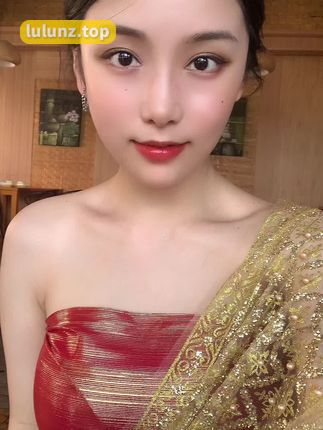 奶雯圈子图片集，秋日谷韵与古村美食的完美邂逅