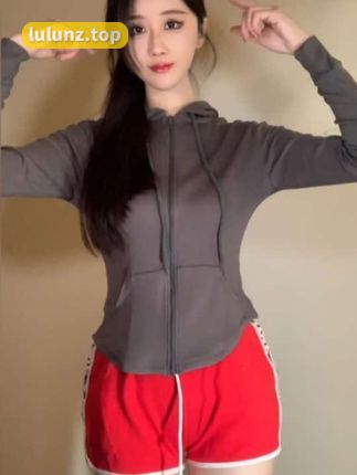 轩子巨2兔3000元定制视频，独家内容高价背后的秘密