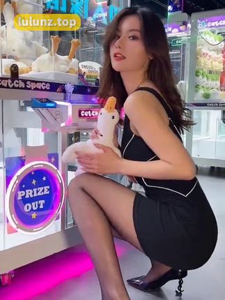 就是阿朱啊的职场穿搭,分享她的职场穿搭技巧