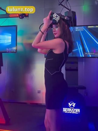 就是阿朱啊的职场穿搭,分享她的职场穿搭技巧