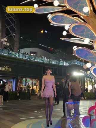 无欲无求的推土君美少女自信魅力