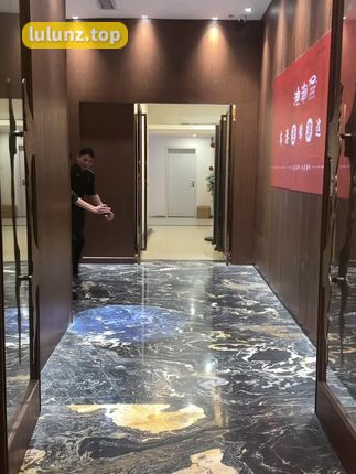 无欲无求的推土君美少女自信魅力