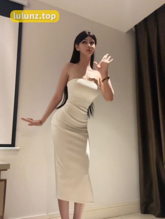 无欲无求的推土君车厢内性感白丝，精品套图