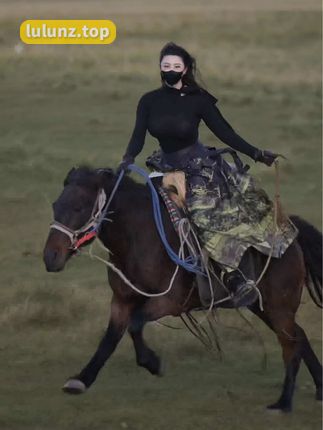 MIYA(米娅)呼伦贝尔骑马，草原上的美丽瞬间