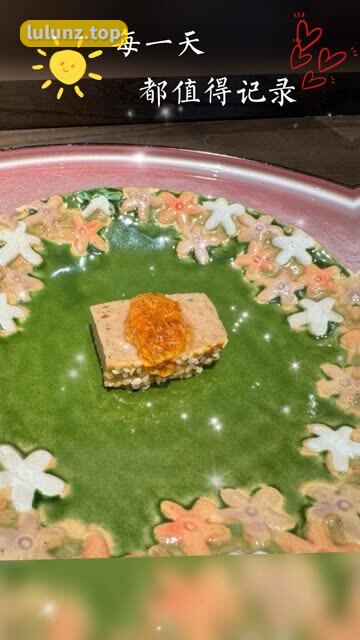 被造谣最多的up主张老师的纹身揭秘，高辨度的标志