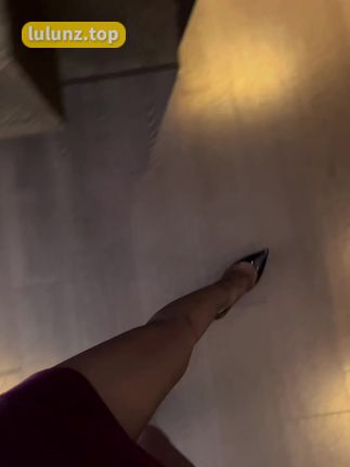 脸红Dearie和脸红MM，她们是同一个人吗？