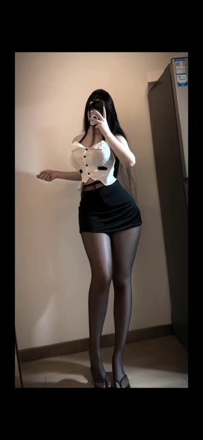 桃桃sama的魅力何在?微胖与甜美的完美结合,桃桃sama的独特风格