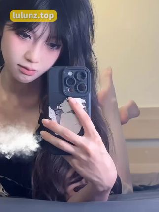 晴天小猪本猪付费圈子作品合集，她的美丽让人心动不已