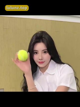 猪小七内衣炸街，猪小七内衣炸街性感与时尚的完美结合